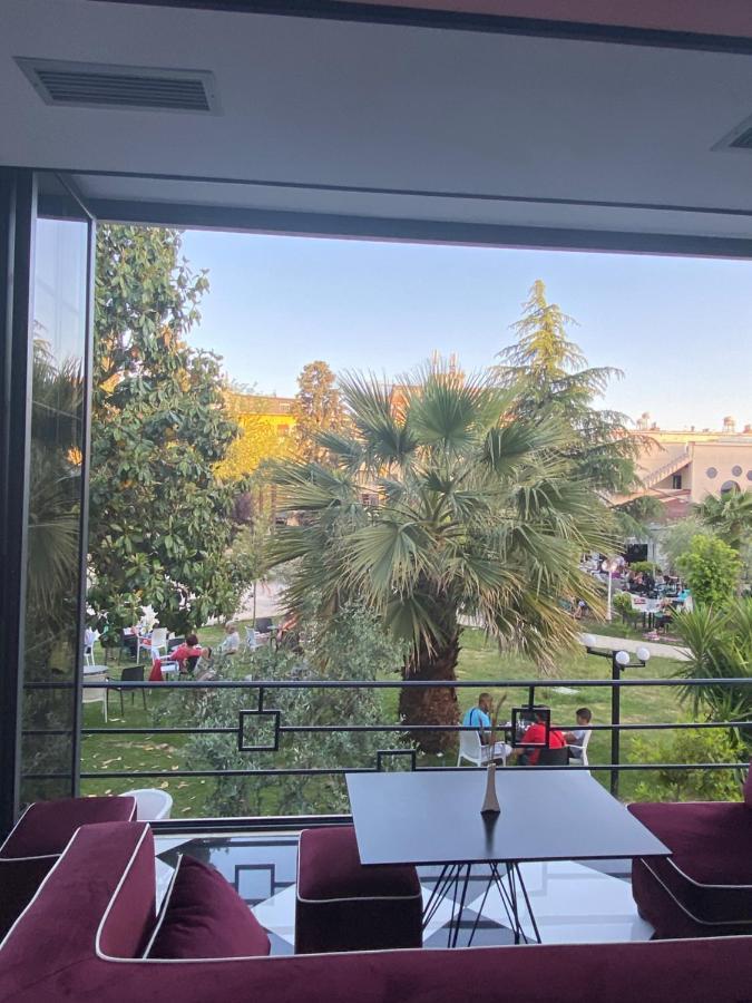 Garden Boutique Hotel Elbasan Extérieur photo