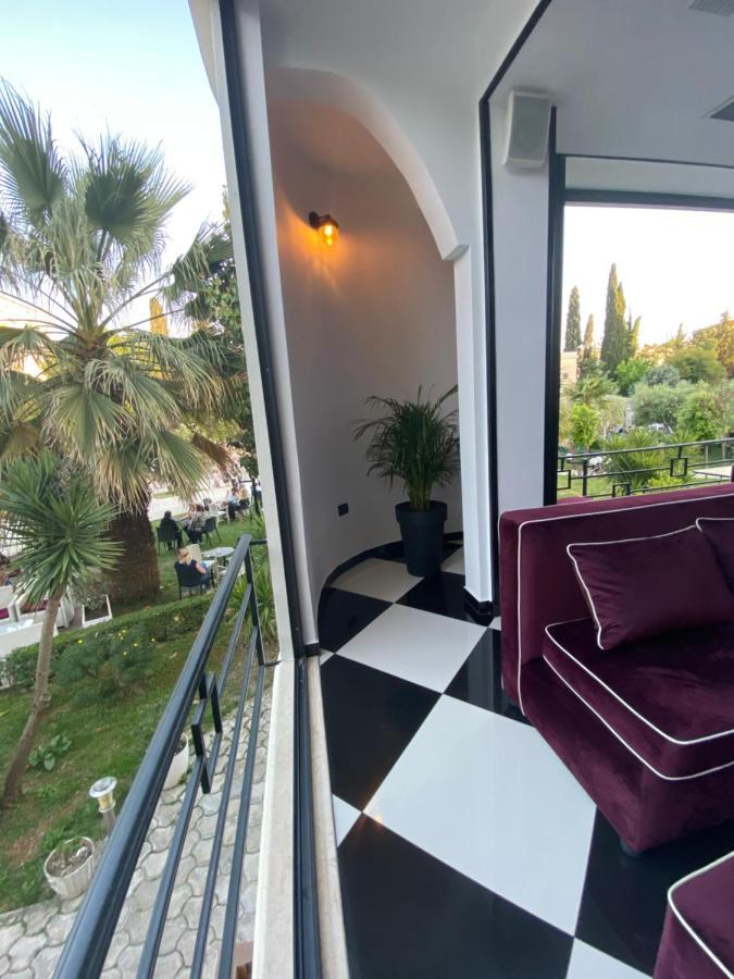 Garden Boutique Hotel Elbasan Extérieur photo