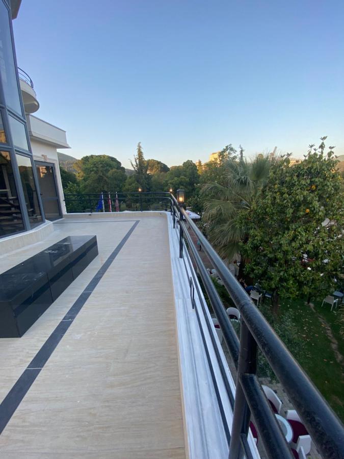 Garden Boutique Hotel Elbasan Extérieur photo