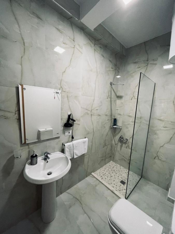 Garden Boutique Hotel Elbasan Extérieur photo
