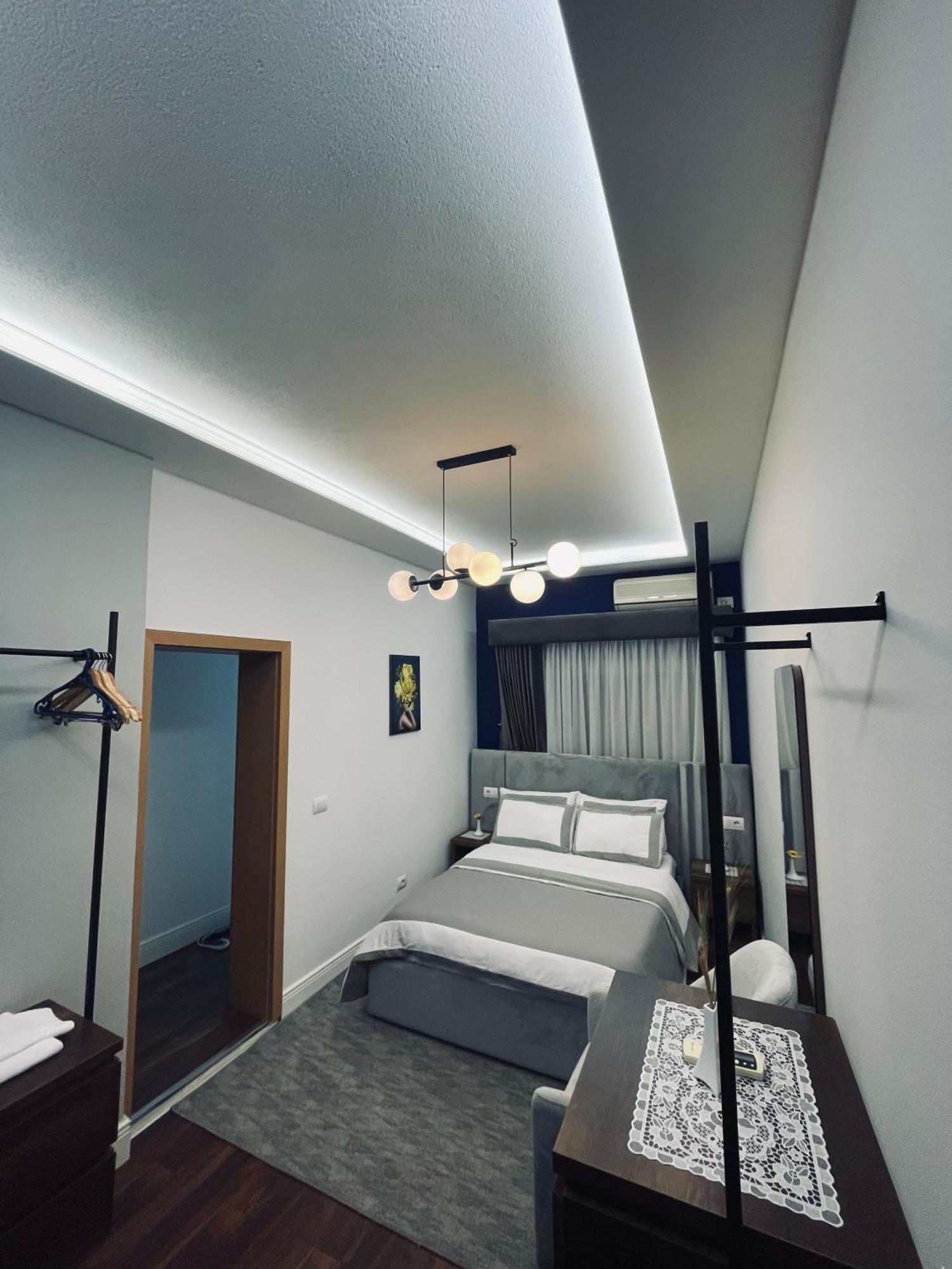 Garden Boutique Hotel Elbasan Extérieur photo