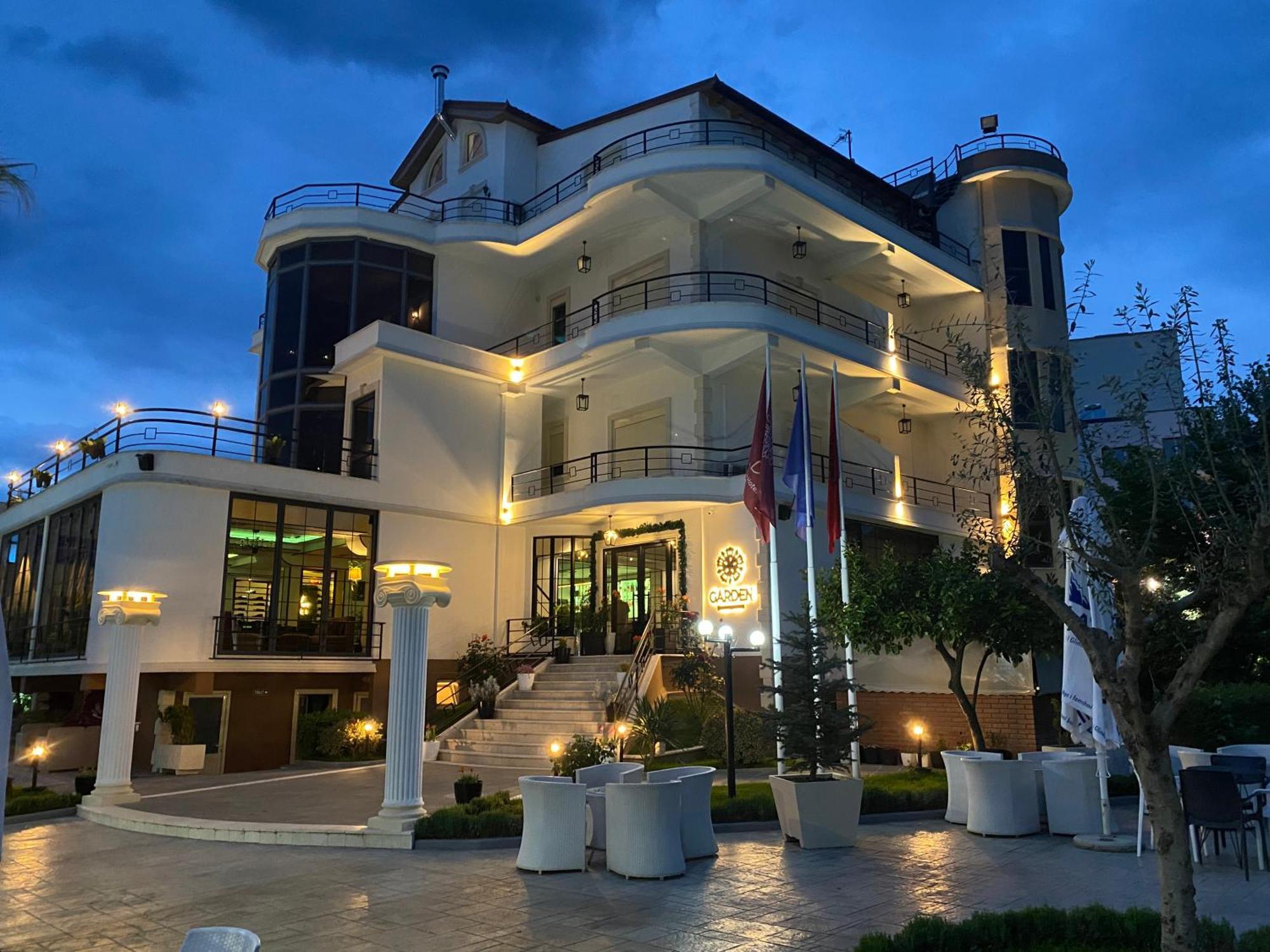 Garden Boutique Hotel Elbasan Extérieur photo